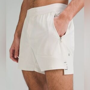 Lululemon License to Train Linerless Short 7" Updated - XL